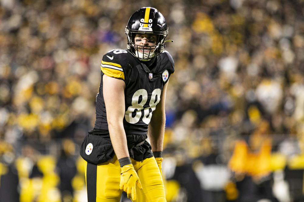 Pat Freiermuth Lined Up Pat Freiermuth Lined Up